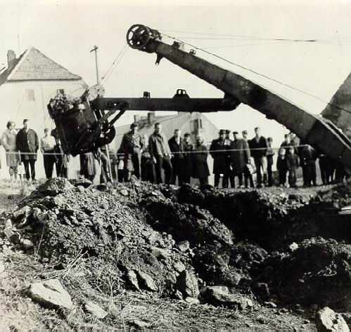 065